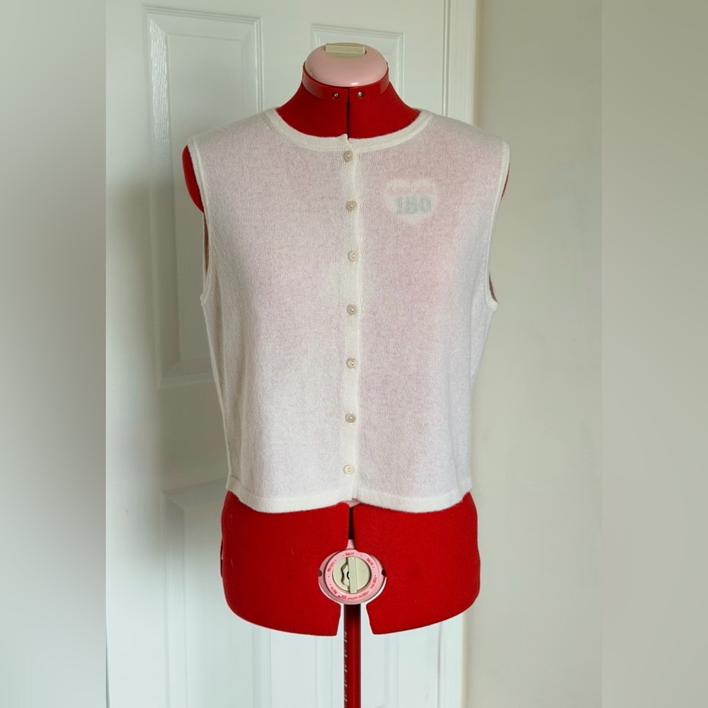 NWT NEW House of Harlow 100% Cashmere Sleeveless Button Down Sweater Vest Size M
